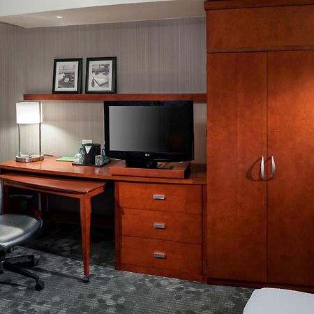 Courtyard By Marriott Seattle Kirkland Hotel Exterior foto