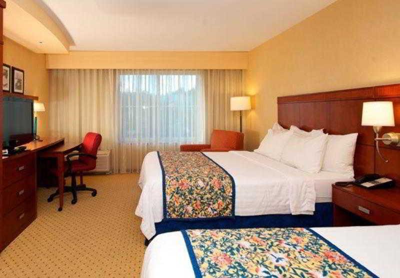 Courtyard By Marriott Seattle Kirkland Hotel Quarto foto